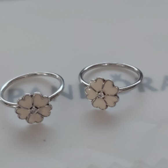 AuthPandora Sterling Silver Primrose CZ Enamel Ring Size (7.5) 56 190931EN12 - Picture 5 of 9